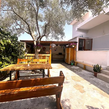 Hostel Old