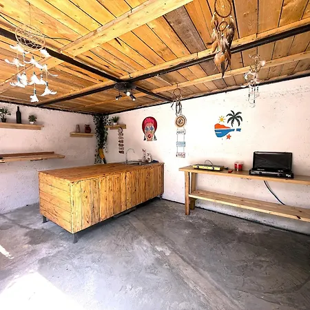 Hostel Old Wlora