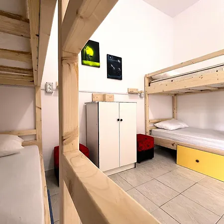 Hostel Old